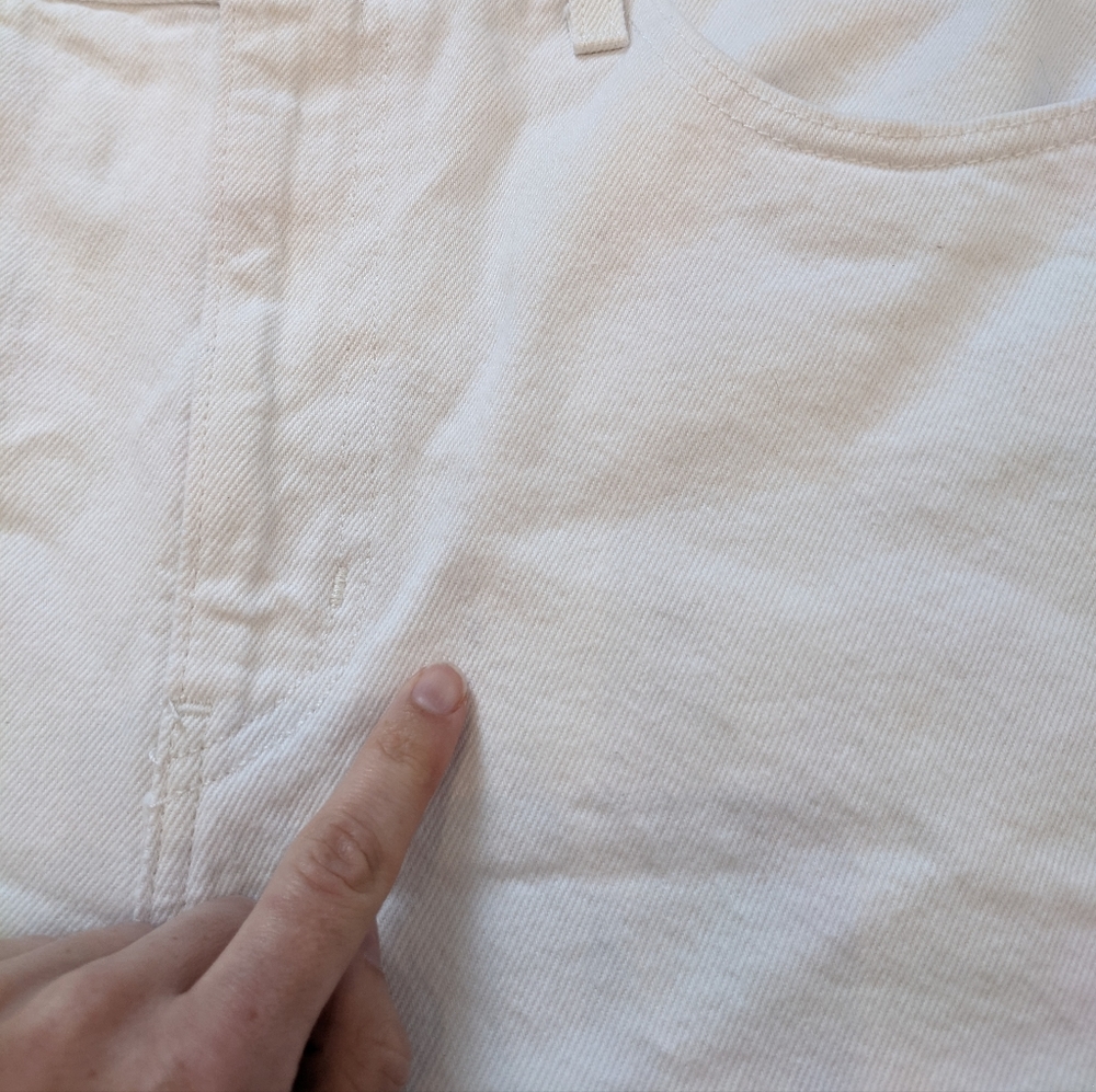 Levi's High Rise Jean Shorts - Picture 11 of 11